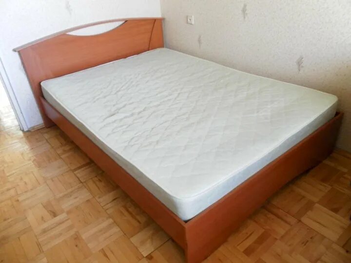 двуспальная кровать с матрасом даром. двуспальные кровати с печатью. бу двуспальный. кровать двуспальная с матрасом юла. кровать вместе с матрасом.