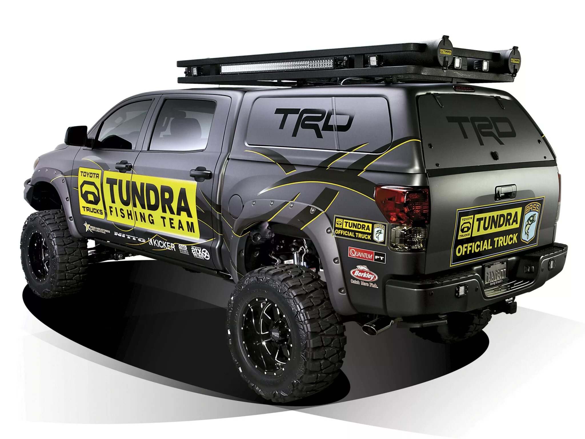 Ловля машин. Тойота тундра оффроуд. Toyota Tundra off Road Tuning. Toyota Tundra 1. Toyota Tundra 2012 экспедиционный.