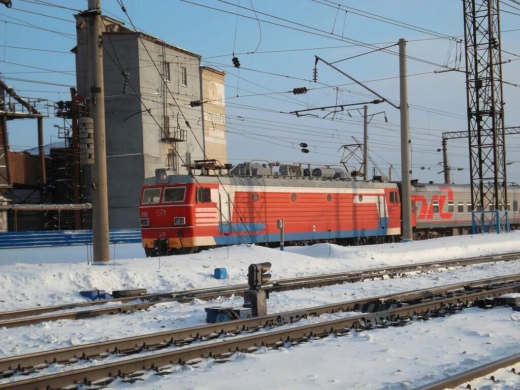 Движение поездов барнаул. Барнаул Абакан поезд. Станция Барнаул поезда. Платформа поездов Барнаул. Железная дорога Барнаул Абакан.