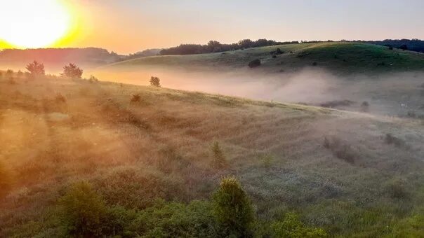 Рассвет белгород. Рассвет белгород. Рассвет над ставком в енакиево. Рассвет белгород. Белгород рассвет май.