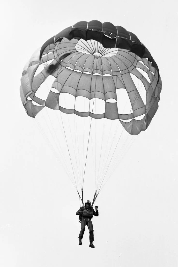 Малоразмерный воздушный шар военный. ПТЛ-72 парашют. Парашют Квант 120. Парафойл парашют. Тату парашют.