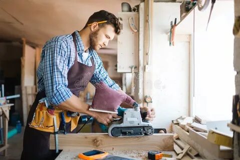 Отказавшись от работы столяром с зарплатой