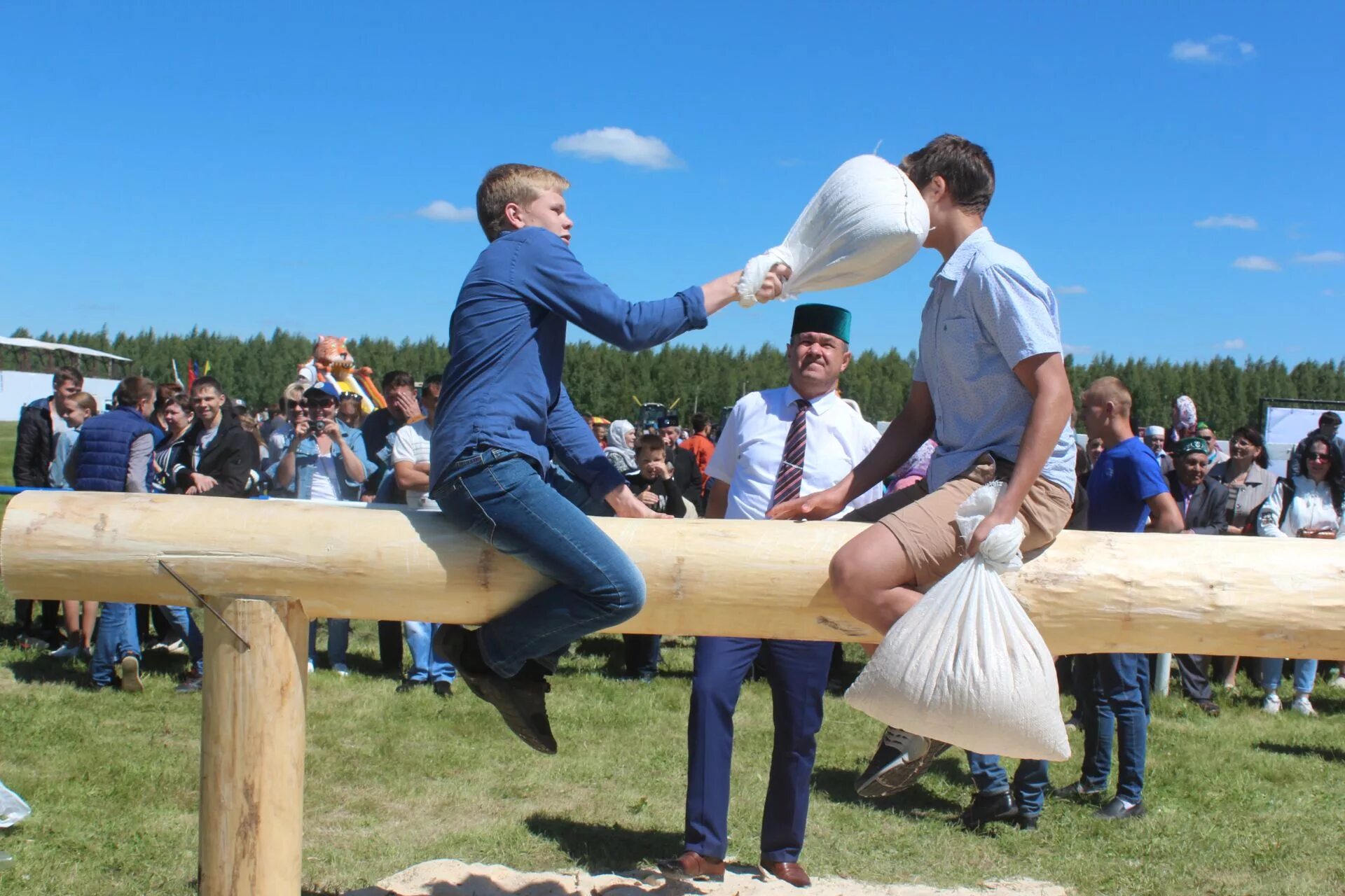 Сабантуй мраково шаймуратов. Сабантуй в бишкураево. Сабантуй коломенское 2022. Государственный праздник татарстана сабантуй. Сабантуй коломенское 2022.