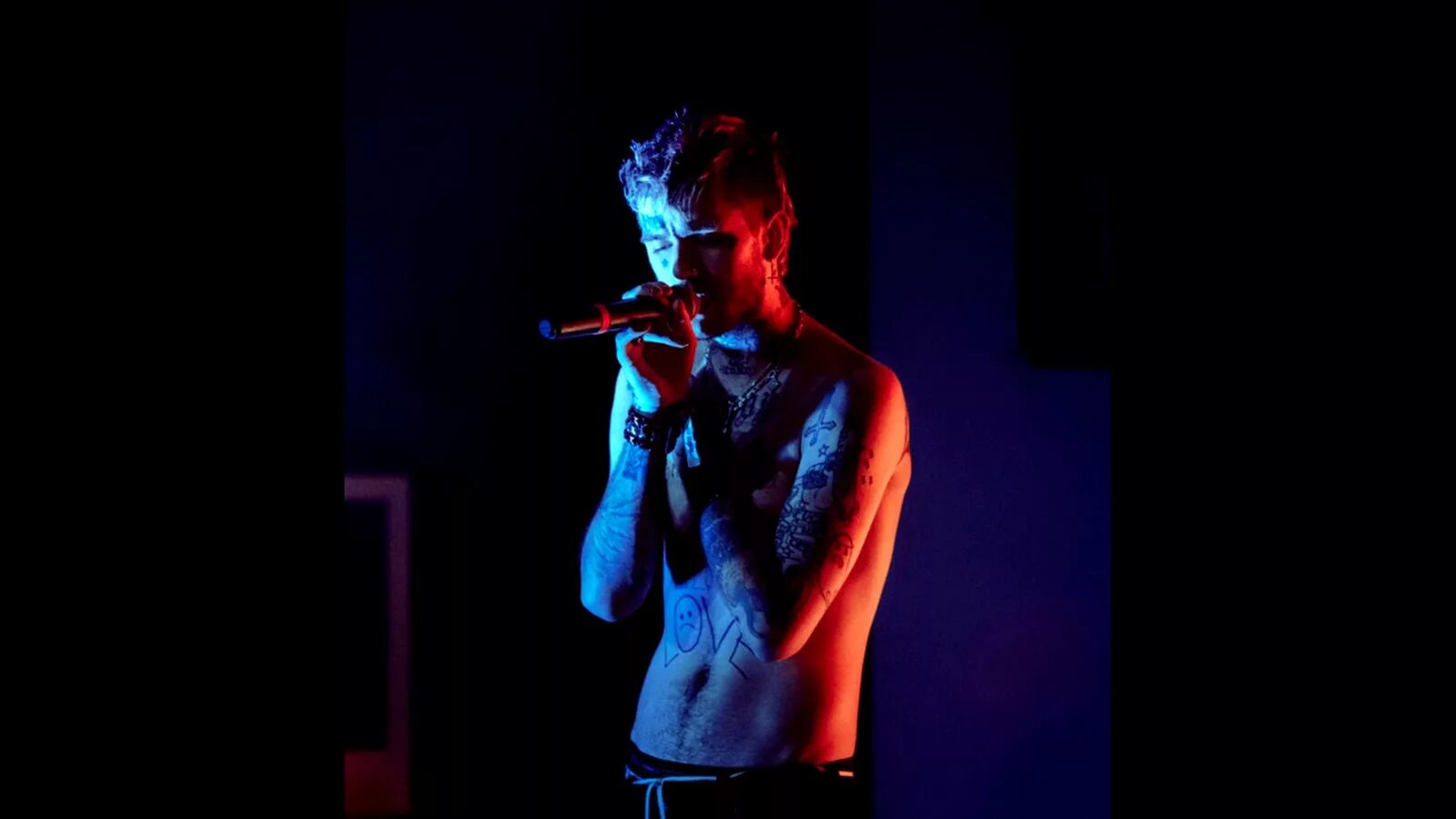 Lil peep videos. Lil peep 2017. Худи hellboy lil peep. Lil peep 2014. Lil peep videos.