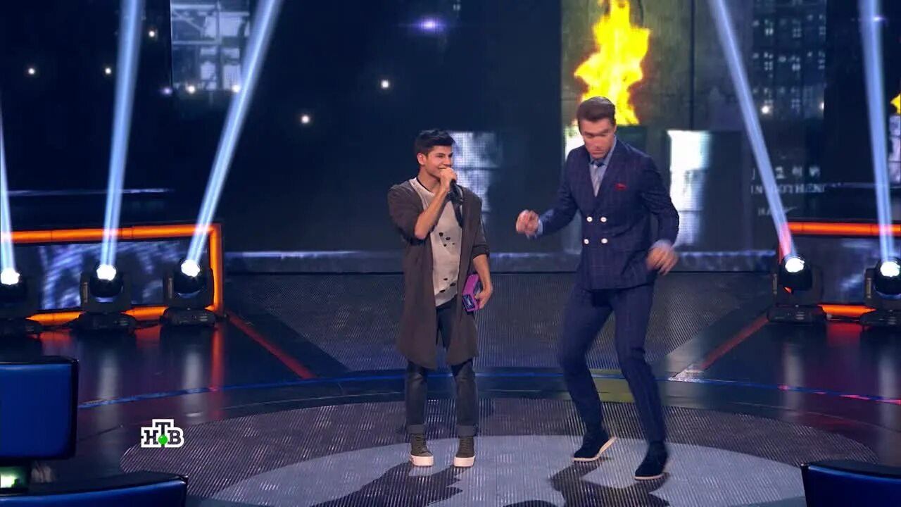 Битва за жару музыка первого. Анонс супер. Супер тв логотип. Супер соник кон 2023. Логотип канала супер.