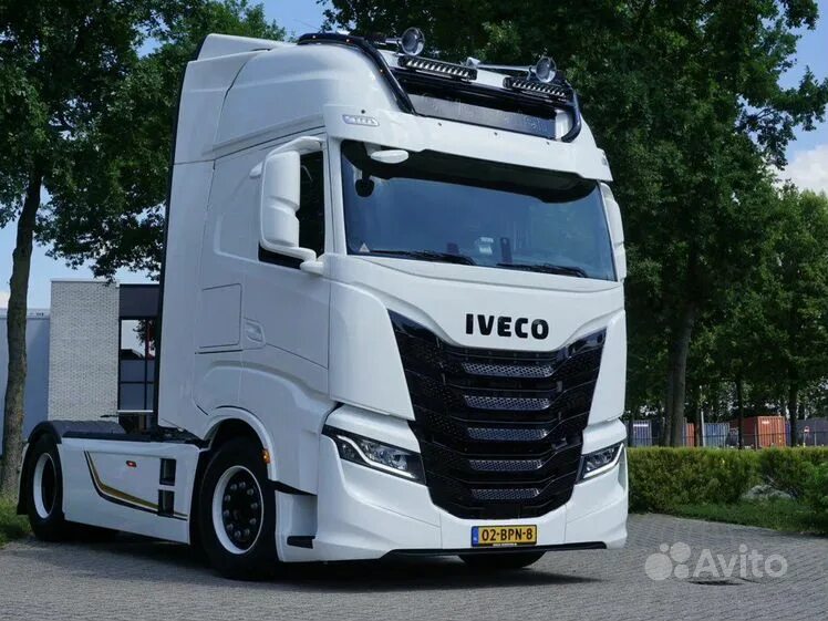 Iveco 2025. Новый тягач ивеко 2025. ивеко тягач 2025. новый тягач ивеко 2025. iveco 2025 тягач.