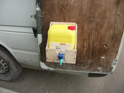 Умывальник в машину