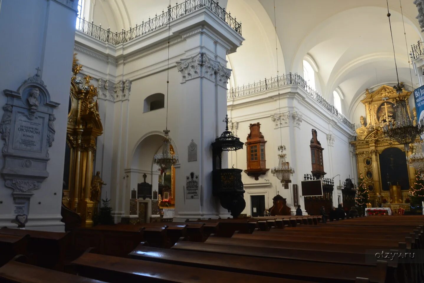 Костел святого креста в варшаве сердце шопена. Сердце шопена. Могила шопена. Сердце шопена в варшаве. Фредерик шопен костёл святого креста.