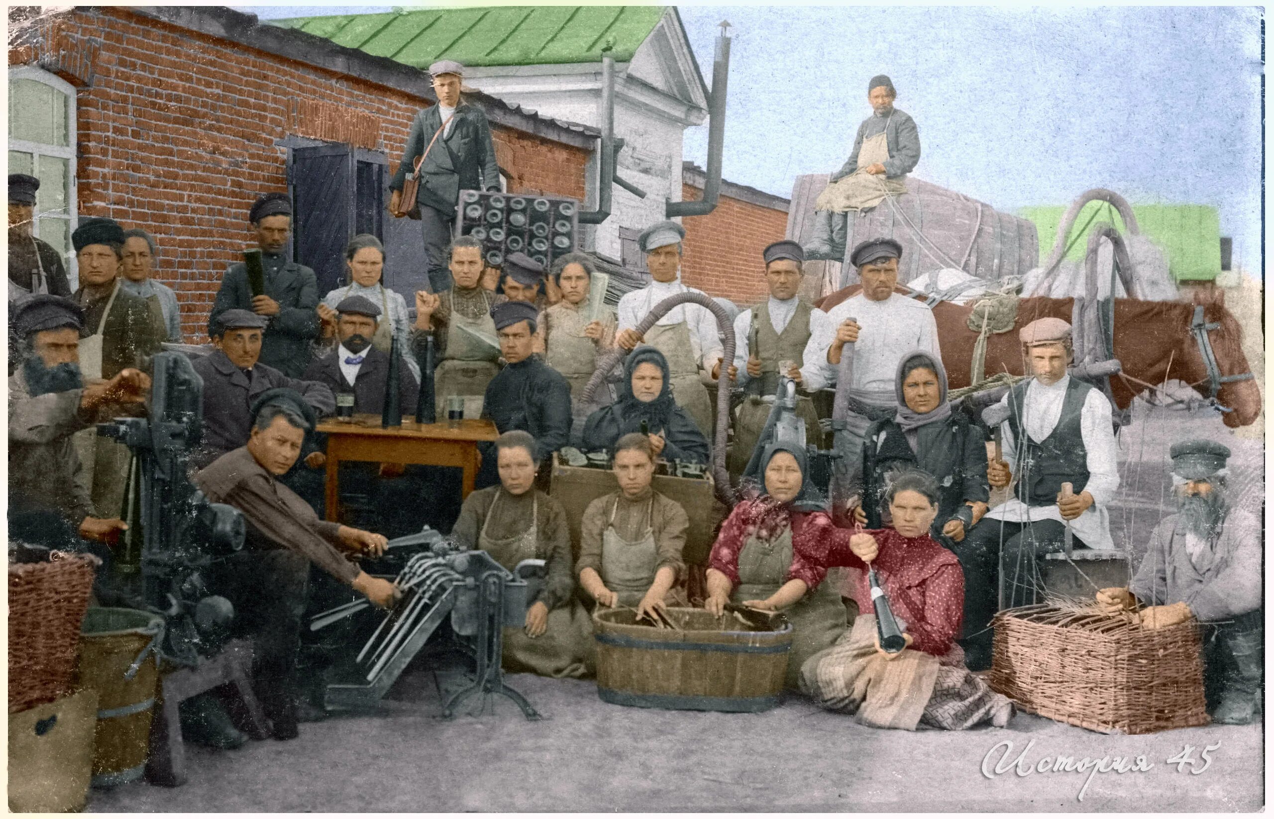 освобождение луги 12 февраля 1944 года. московская гарнизонная гауптвахта алешинские казармы. дом-музей в. союз сибирских маслодельных артелей. история 45.