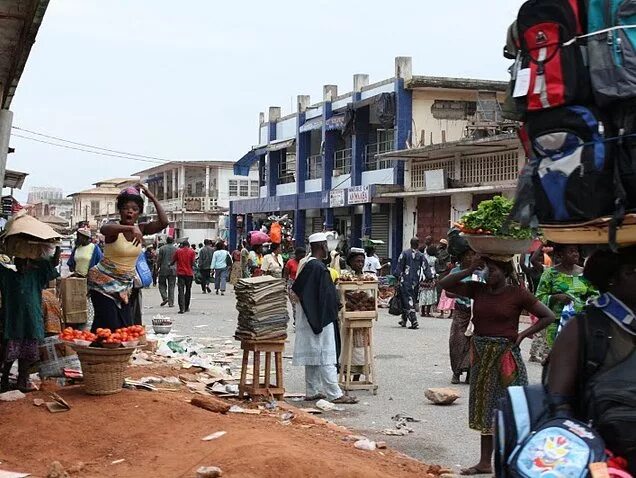 Togo kak. Ломе того. Ломе город. Lome Togo люди. Ломе - Токуэн.