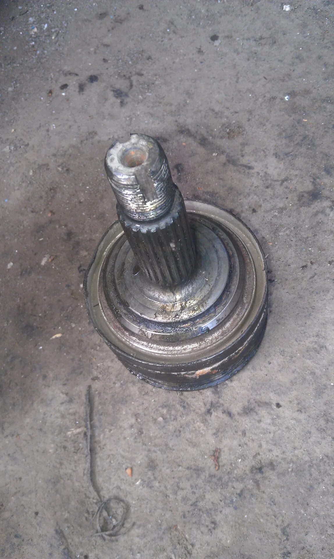 Шрус наружный ваз 2110. Наружная граната ваз 2114. Граната ваз 2109. Наружная граната 21 21. Наружный шрус рено логан 1.