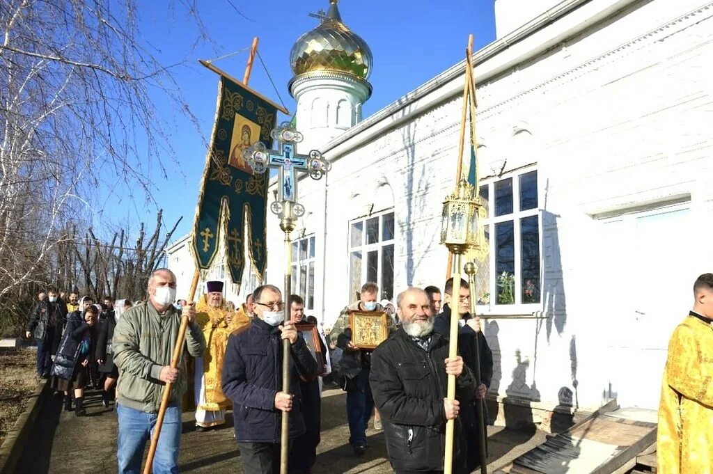 Ильский храм Свято Никольский. Пгт Ильский Церковь. Поселок Ильский Краснодарский Свято Никольский храм. Ильский Свято Никольский храм история.