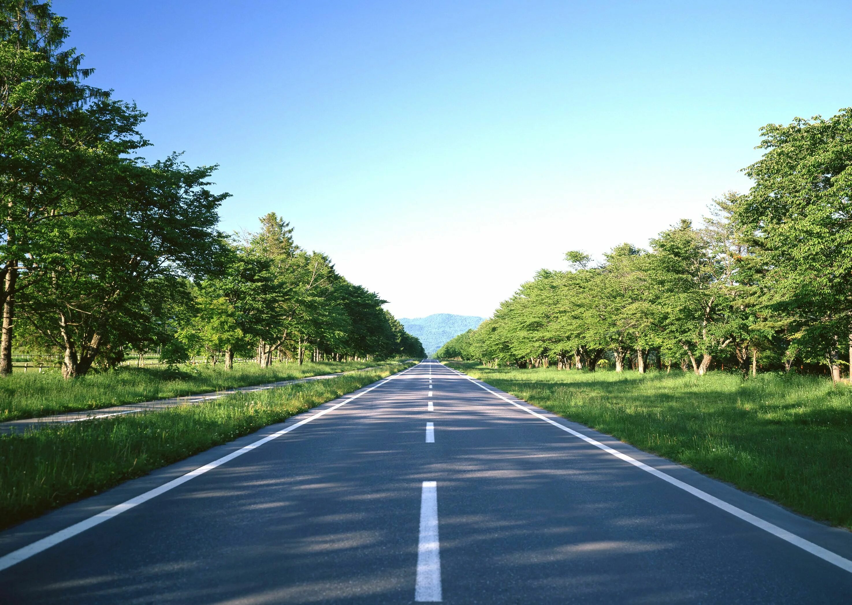 Wide road. Прямая дорога. Загородная дорога. Ровные дороги. Широкая дорога.