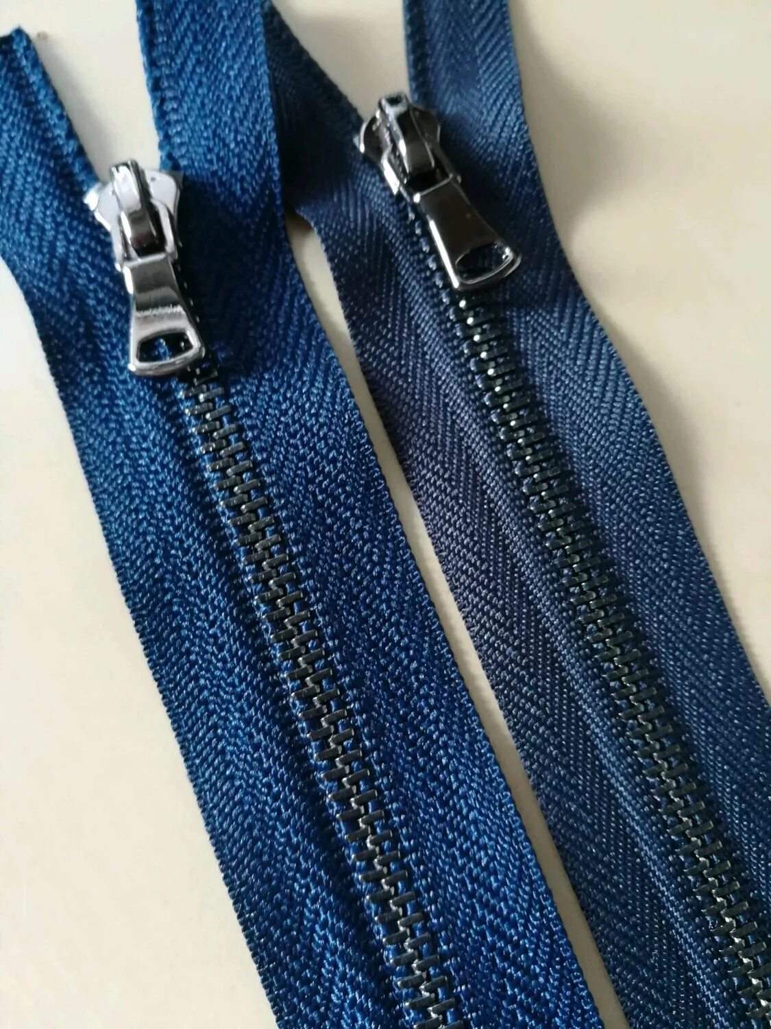 Разъемные молнии для одежды. Riri молния 8351130/55, 55 см. Молния металл т3 80см. Разъемные молнии для одежды. Молния антик №5.