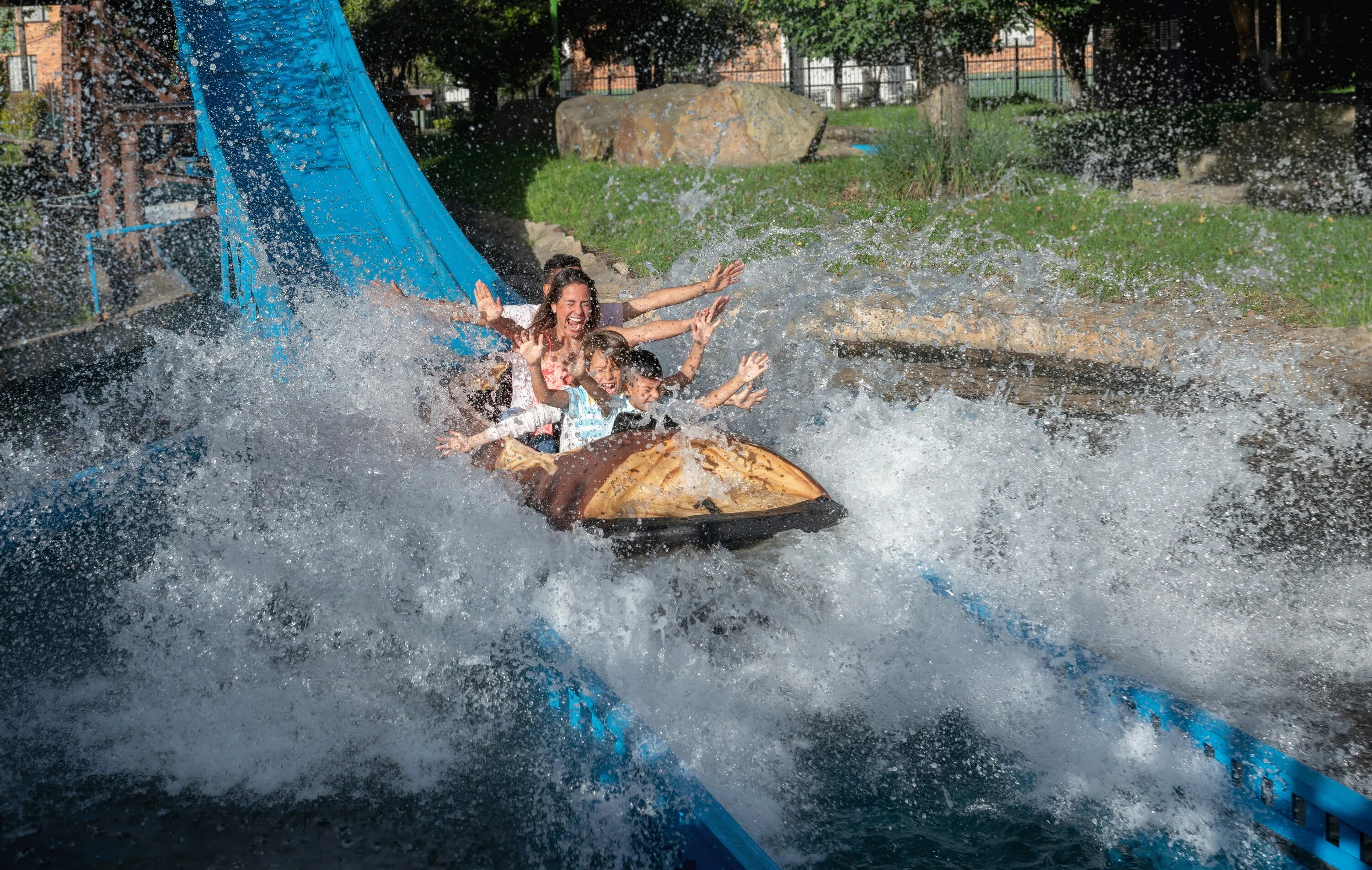 Женские развлечения фото. Water Ride.