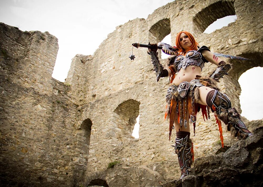 Конан варвар 2011 джейсон момоа. Конан варвар 2018. Фотосессия варвары. Арнольд шварценеггер и джейсон момоа конан. Конан варвар.