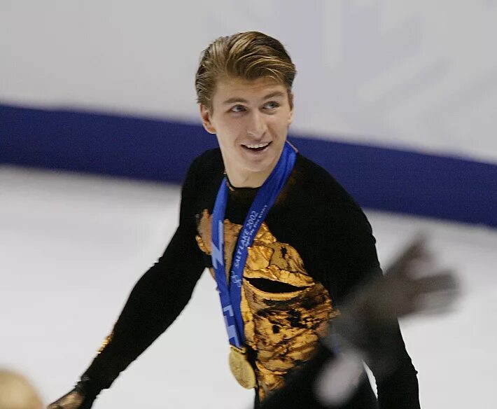 командный турнир фигуристов олимпиада 2022. алексей ягудин и евгений плющенко. фигуристы чемпионы олимпийских игр. алексей ягудин и евгений плющенко. фигуристы чемпионы олимпийских игр.