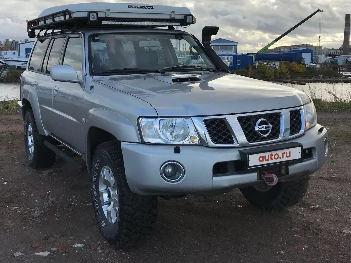 Рестайлинг патрол купить. Nissan Patrol y61. Nissan Patrol v (y61). Nissan Patrol 61 кузов. Патрол 61 Рестайлинг.