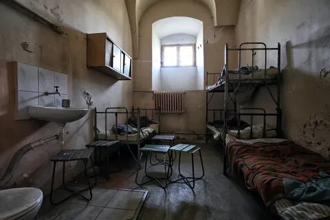 Что такое изолятор в лагере
