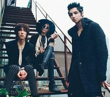Palaye royale dead to me перевод