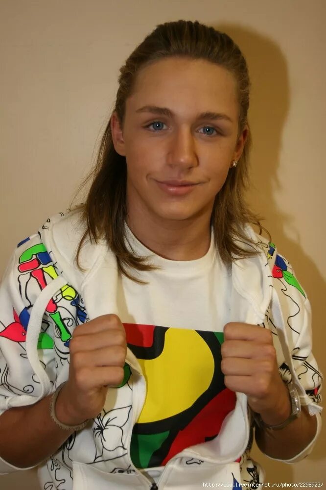 влад соколовский бис. влад соколовский фабрика 7. выпускник фабрики звезд влад соколовский. соколовский на фабрике звезд. соколовский фабрика звезд.