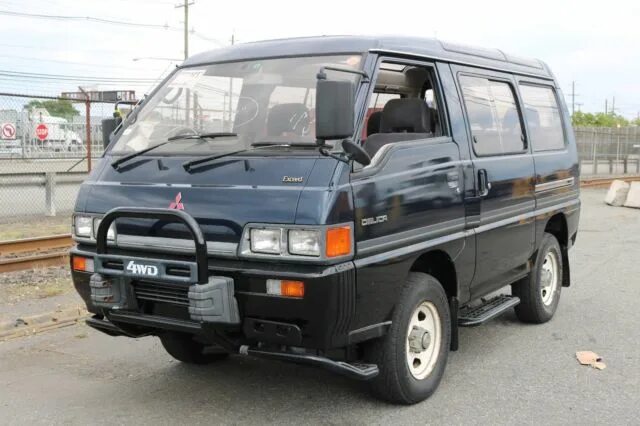 Mitsubishi delica 4d56