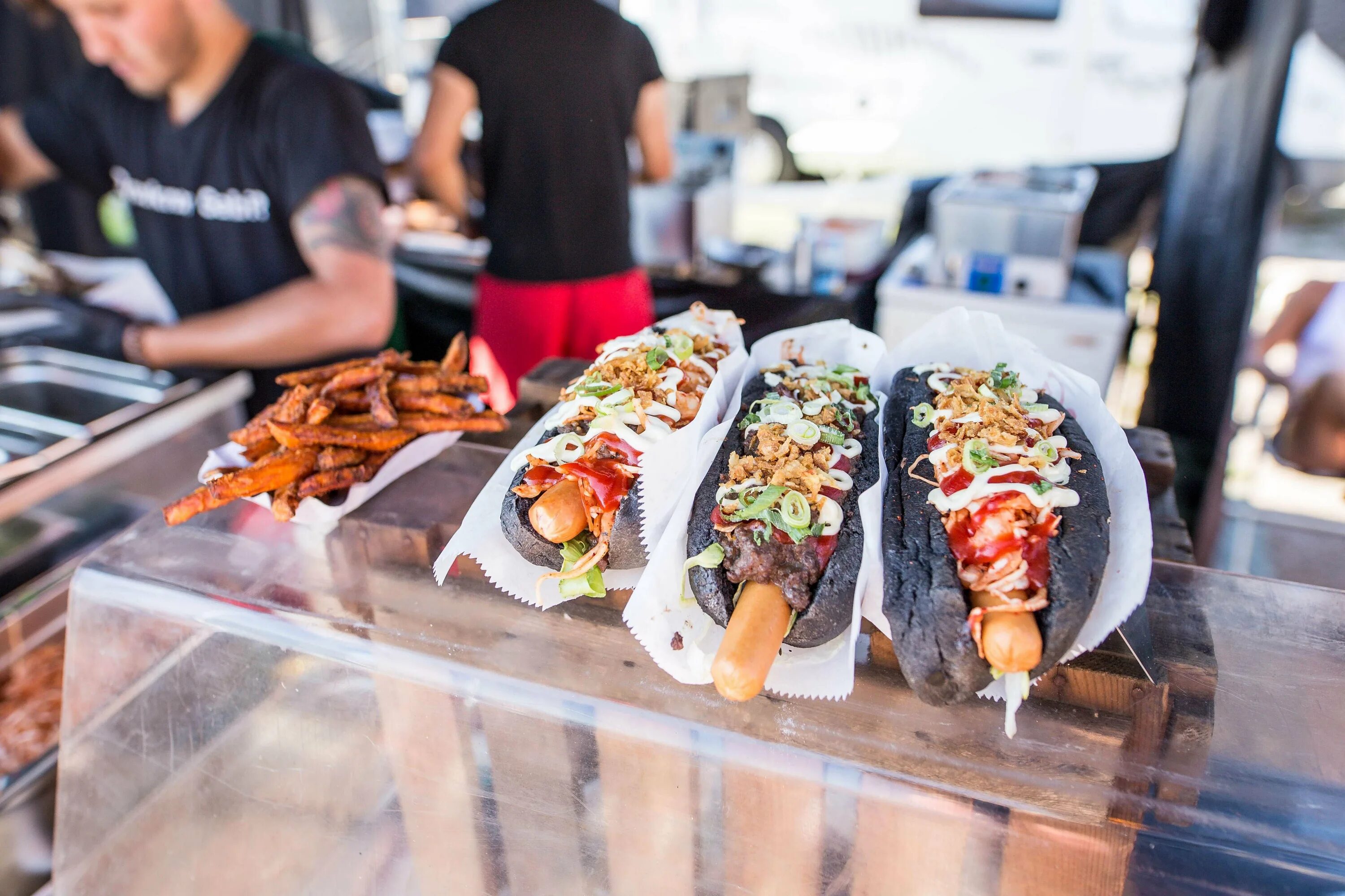 Зеленоградск еда. Веллингтон стрит фуд. Уличная еда (Street food). Уличный фаст-фуд(Street food). Фестиваль стрит фуда.