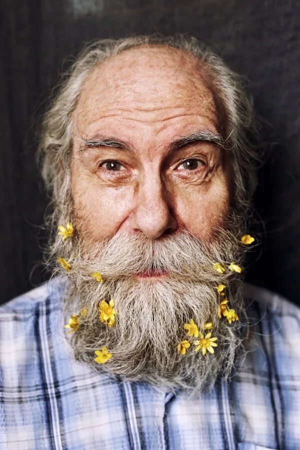 Бородатый дед. Недовольный пожилой человек. Дедушка 80. Дедушка 80. Дедушка 80.