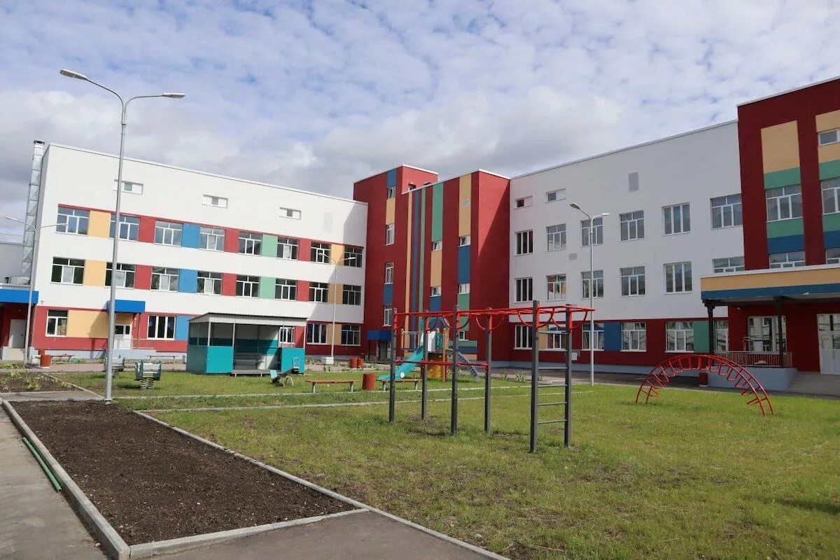 Ленинградский 46 школа 152. Школа 152. 1. Школа 152 нижний новгород. Школа 117 нижний новгород новый корпус.