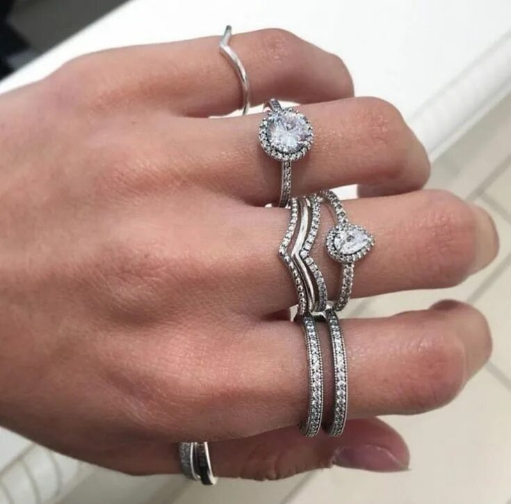 Сет колец. Пандора кольцо элегантность серебро. сеты колец пандора. пандора кольца 2017. кольцо игра света пандора.