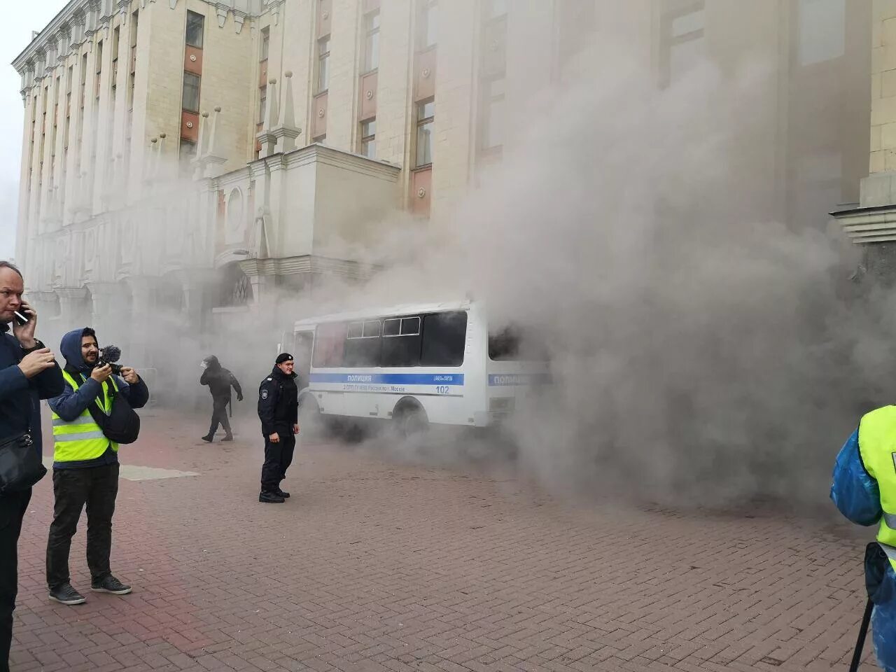 Массовые беспорядки РФ. Массовые беспорядки в Москве. Москва после митингов