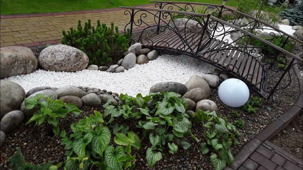 женщина на даче.