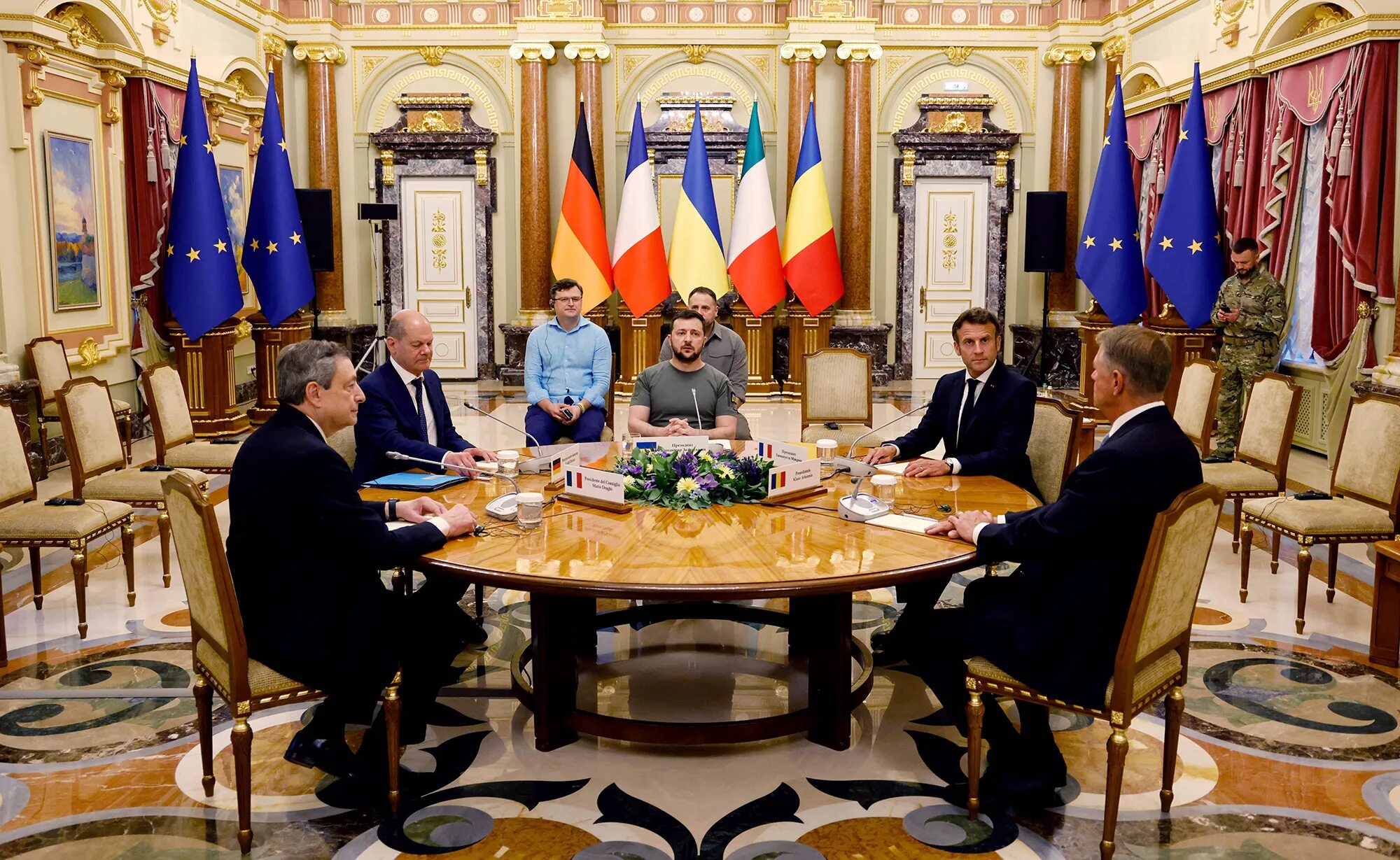 Драги премьер министр Италии. Кабинет президента Украины.