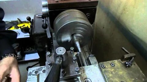 Левая резьба токарном станке