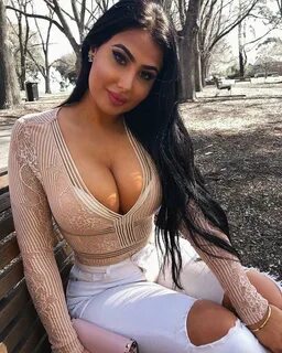 Iranian Girl Big Tits.