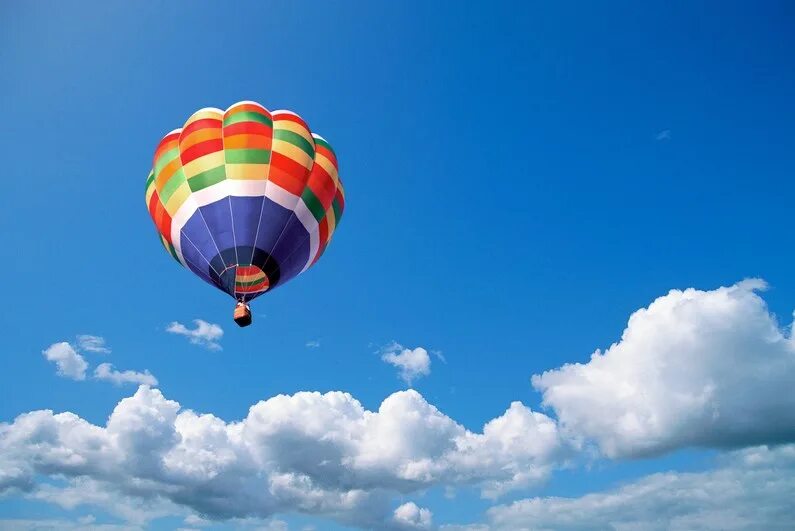Сертификат на полет на шаре. Воздушные шары летательные. Полет на воздушном шаре баннер. Воздушный шар в небе. Воздушные шары в небе.