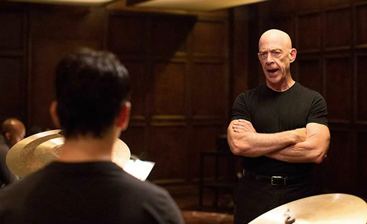 1 одержимость. Одержимость теренс флетчер. whiplash фильм. одержимость дэмьен шазелл. дж к симмонс одержимость.