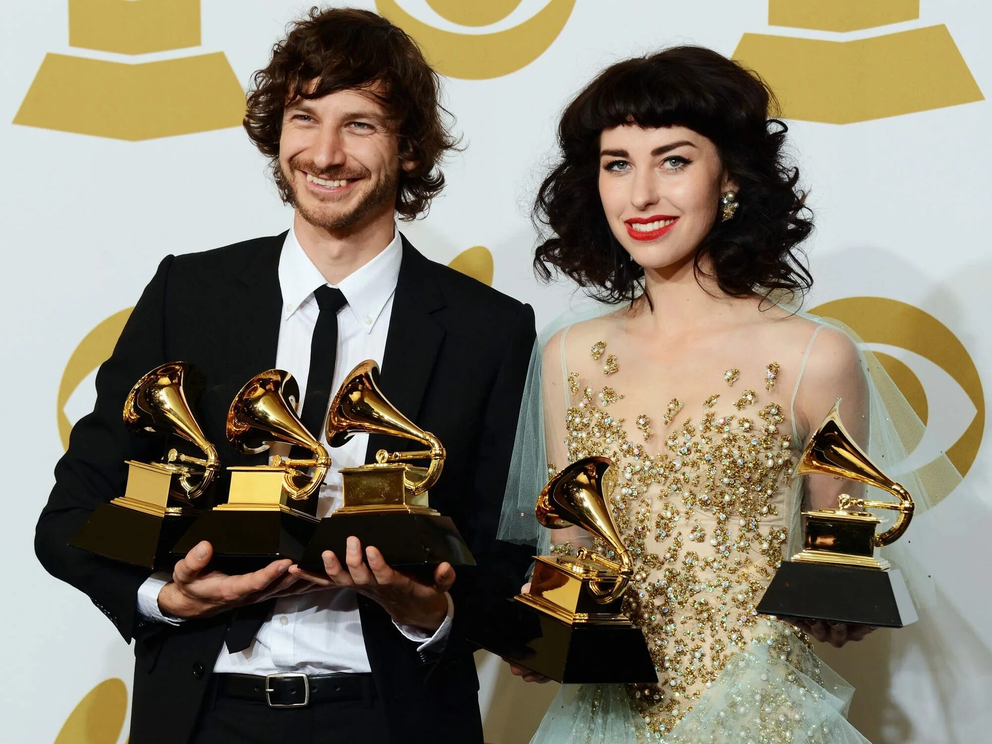 Gotye feat kimbra somebody. Gotye Kimbra. Gotye Kimbra Somebody. Kimbra певица Gotye. Готье Фиат Кимбра.