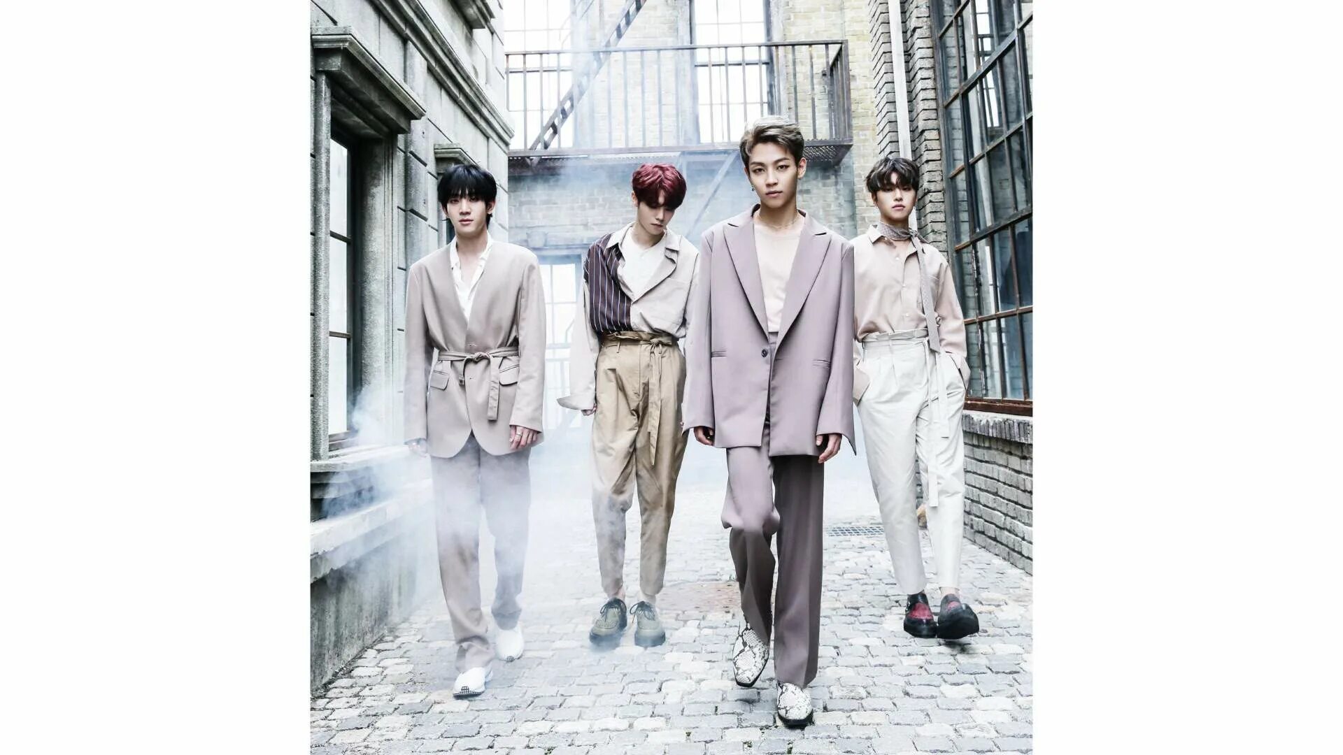 Роуз kpop. The rose мемберы. The rose корейская группа. The rose корейская группа участники. The rose is the most deeply ingrained.