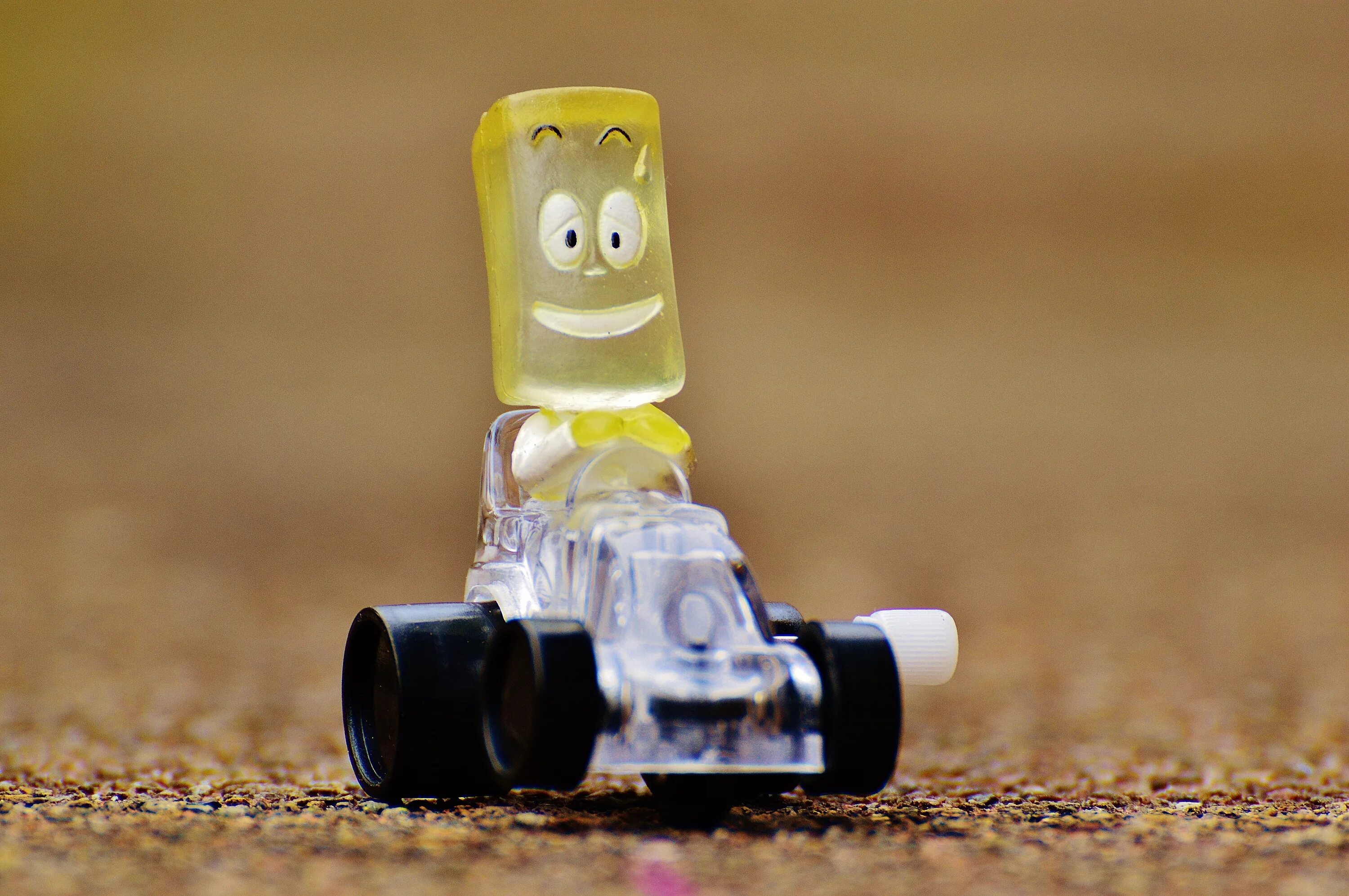 My toy funny. Funny игрушка. машинка в бутылке. прикольные игрушки для мальчиков 9 лет. прикольные фигурки в автомобиль.