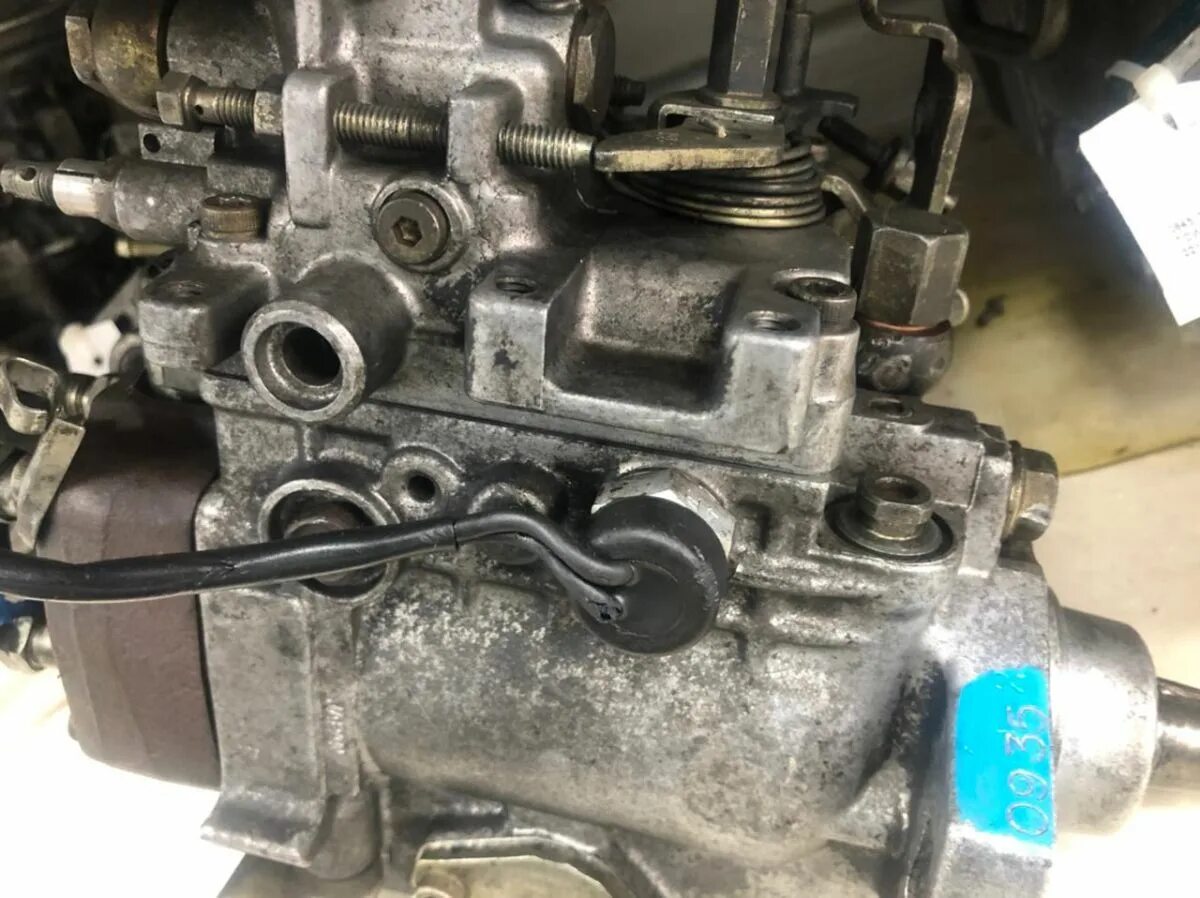 Тойота прадо 90 дизель тнвд. Датчик тахометра дизель 2с. Плунжер тнвд 2l механический. Датчик тахометра ленд крузер 80. Тнвд 2лте.