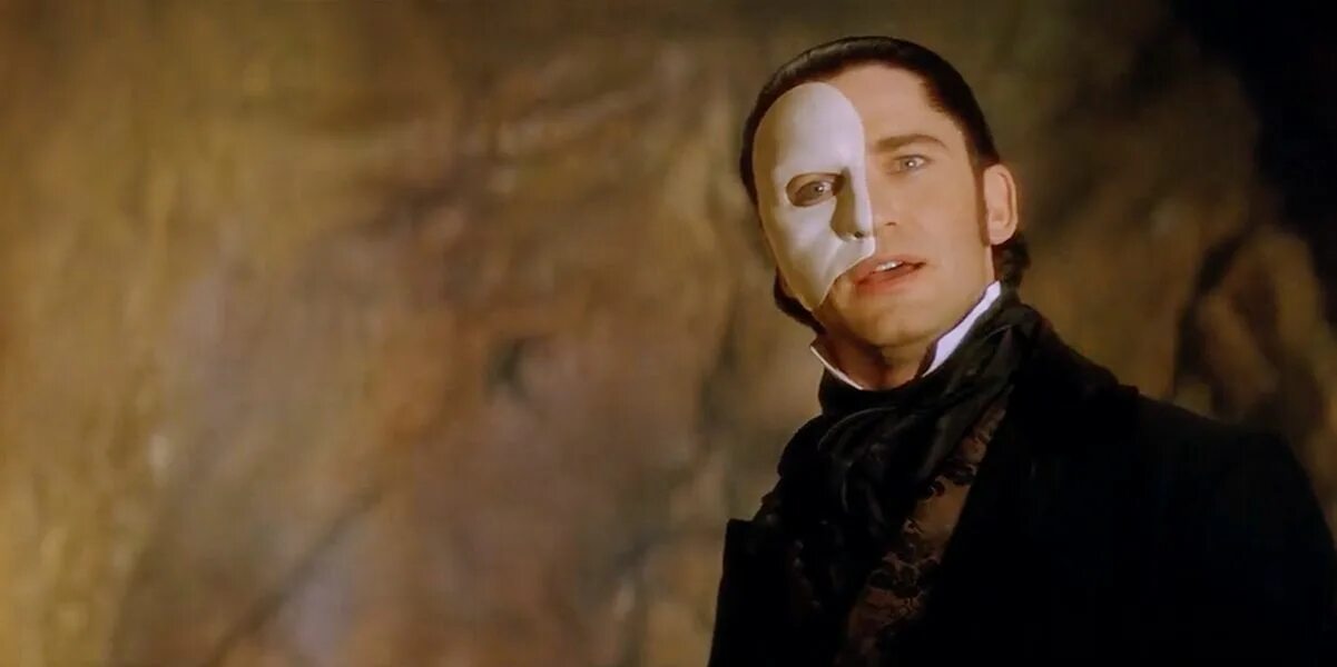 Призрак 2004. Джулиан сэндс призрак оперы. Призрак оперы фильм 2004 без маски. Призрак оперы 2004 эрик. Призрак оперы 2004 джерард батлер.