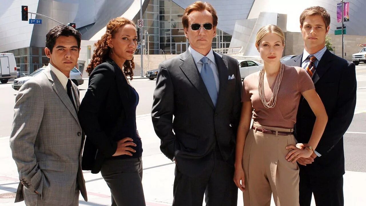 Акула сериал 2006 смотреть онлайн бесплатно в хорошем качестве. Акулы 2006. Сериал акула 2009. Акулы сериал про юристов. Акула сериал 2006–2008.