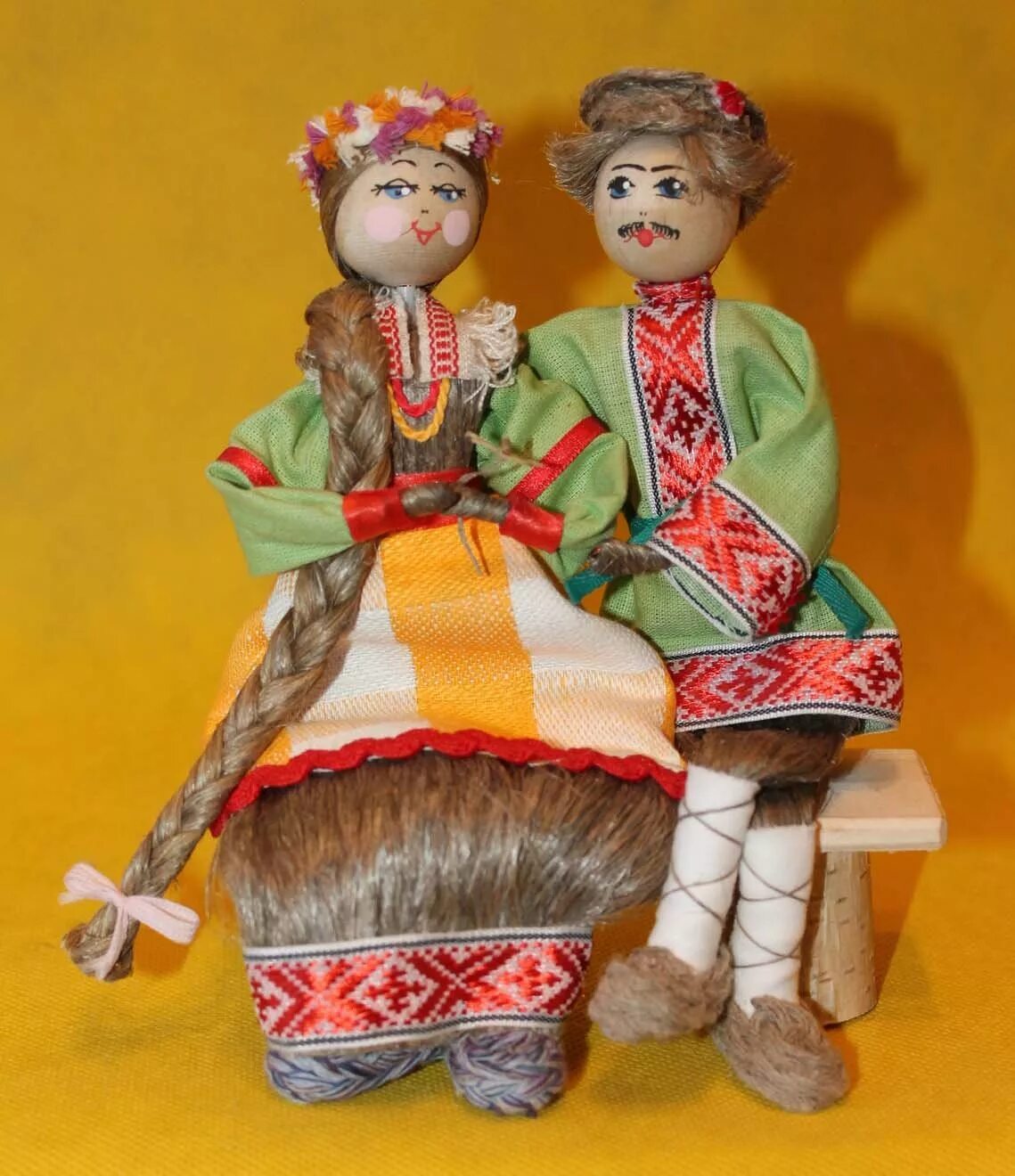 Кукла мотанка берегиня. Белорусская кукла оберег. Белорусские народные куклы. Белорусская кукла оберег. Кукла в народном костюме.