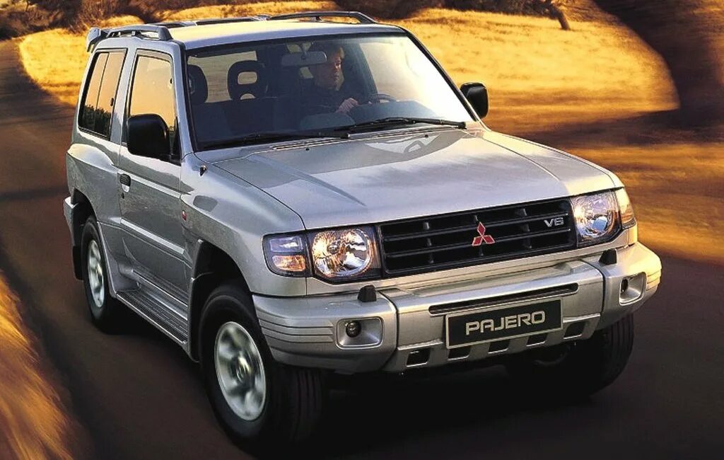 V24c mitsubishi pajero. Mitsubishi pajero ii 1995. Митсубиси паджеро 2покаление. Mitsubishi pajero второе поколение. Mitsubishi pajero второе поколение.