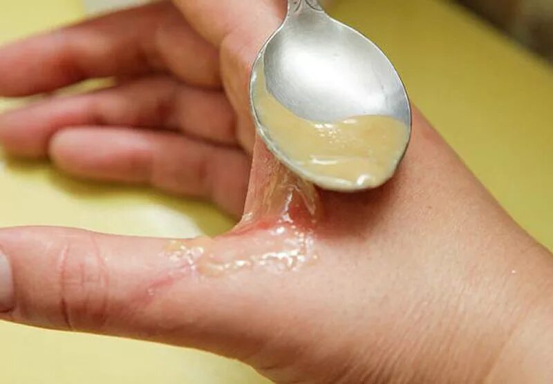 Ванночка для ног от грибка. Мазь отшибов и синяков. Что делать если помазал. Что делать если помазал. Антибактериальная мазь для носа.