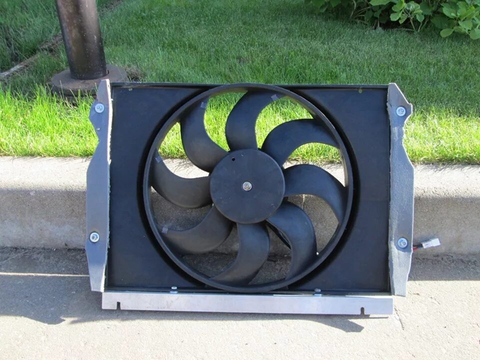 вентилятор радиатора уаз патриот. вентилятор охлаждения уаз патриот. моторчик вентилятора охлаждения уаз патриот. крыльчатка вентилятора уаз 409. вентилятор радиатора уаз 469.