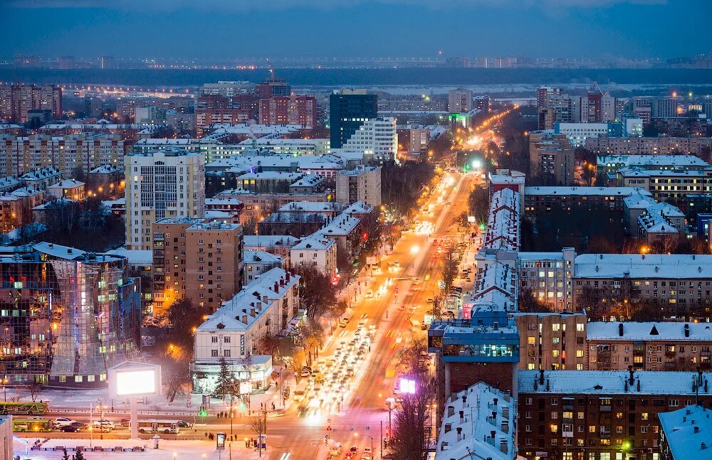 Где жить в тюмени. Улица Мельникайте Тюмень. Тюмень город в России. Тюмень центр города. Тюмень столица Сибири.