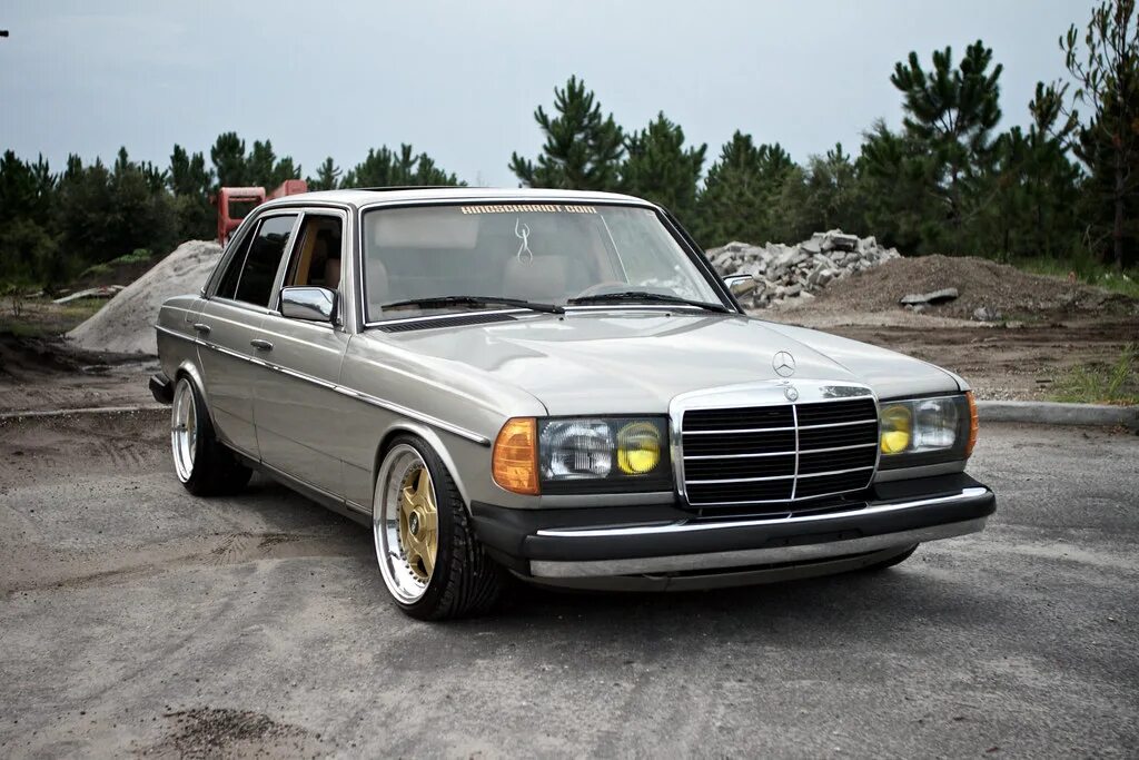 Крут 123. Машины на 123 регионе. Крут 123. Mercedes w123 black. Мерседес 123 универсал.