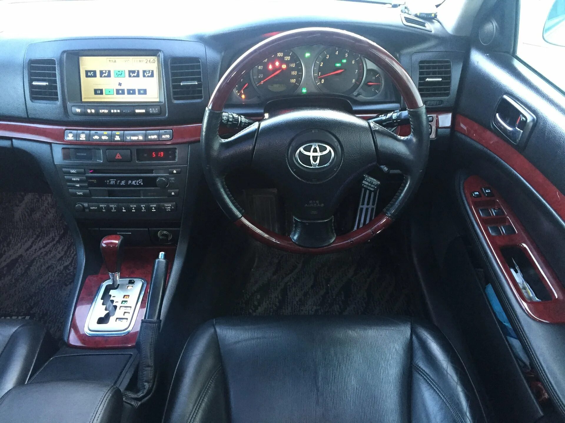 Салон 110 марка. Mark 2 110 кузов салон. Toyota mark ii 110 салон. Toyota mark 2 110 салон. Mark 2 110 кузов салон.